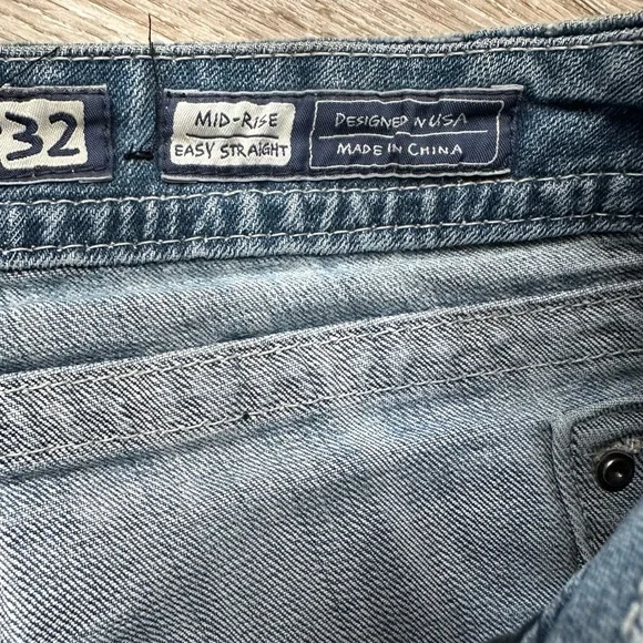 Miss Me Mid Rise Easy Straight Distressed Jeans Size 32 - Picture 8 of 11